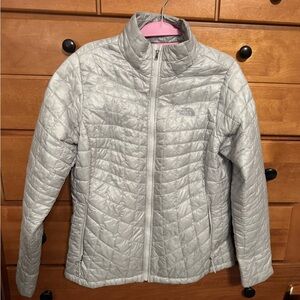 The North Face Women's Silver Quilted Puffer Jacket